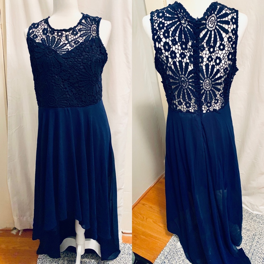 🆑👗Beautiful, lace high-low dress